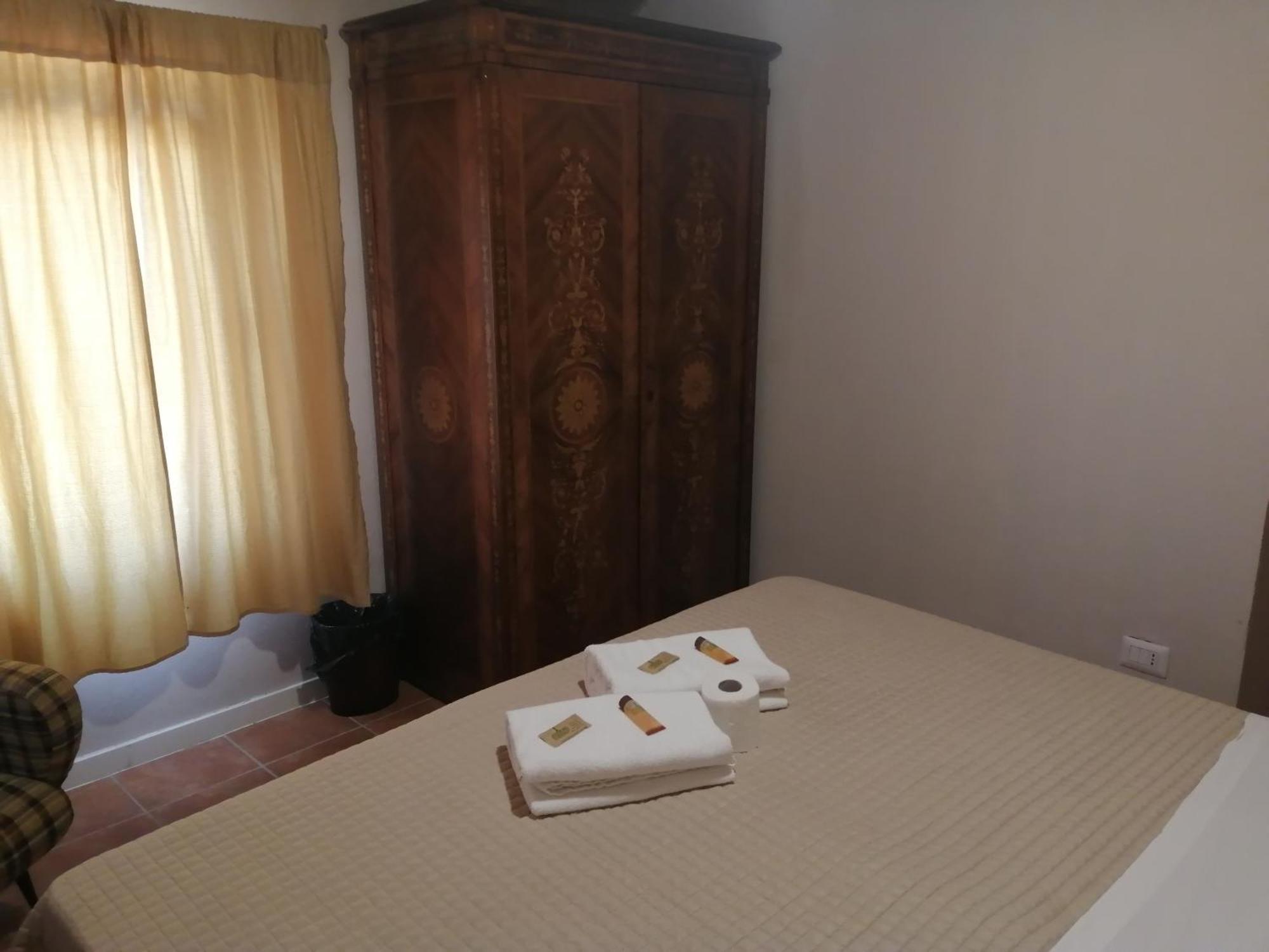 Cascina La Castagnara Bed & Breakfast Oriolo  Room photo